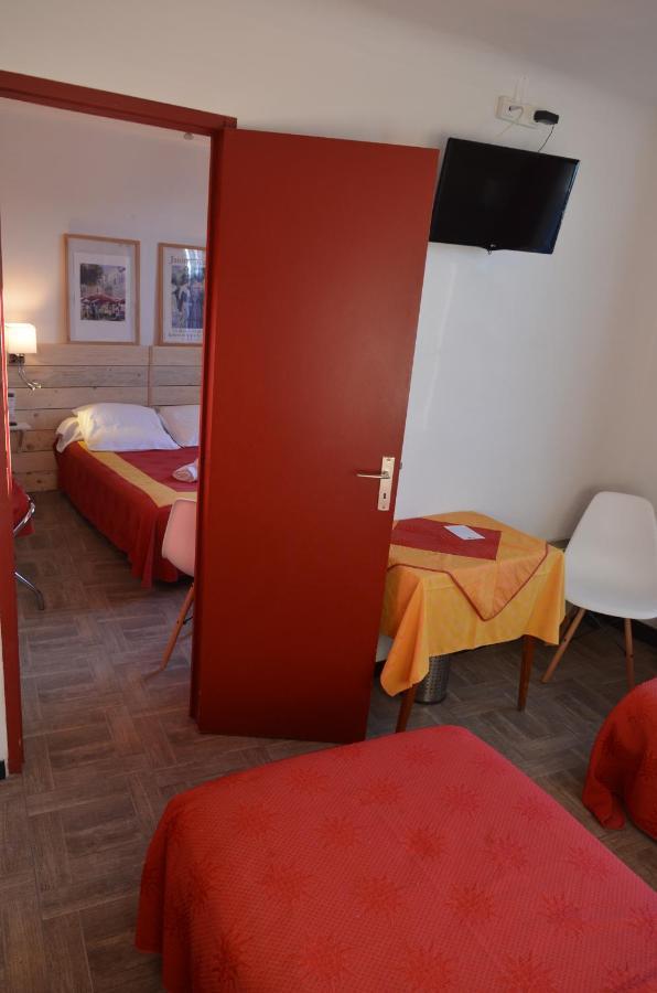 Hotel Restaurant Panoramique Cesar Bonnieux Eksteriør billede